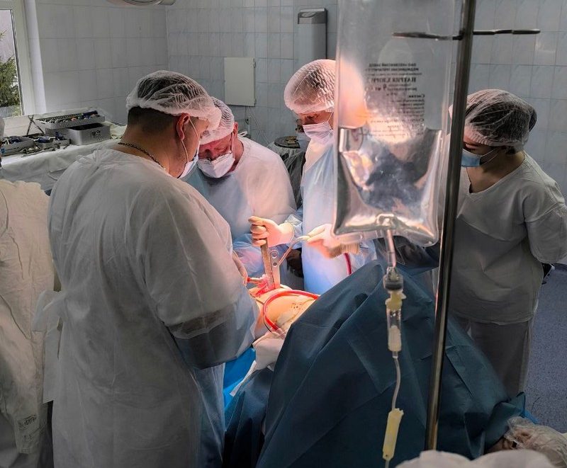 Протезирование коленного сустава брестчанки. Фото: Минздрав Беларуси