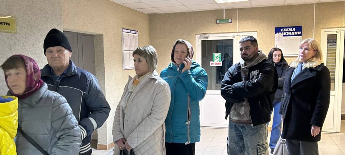 очередь в поликлинике